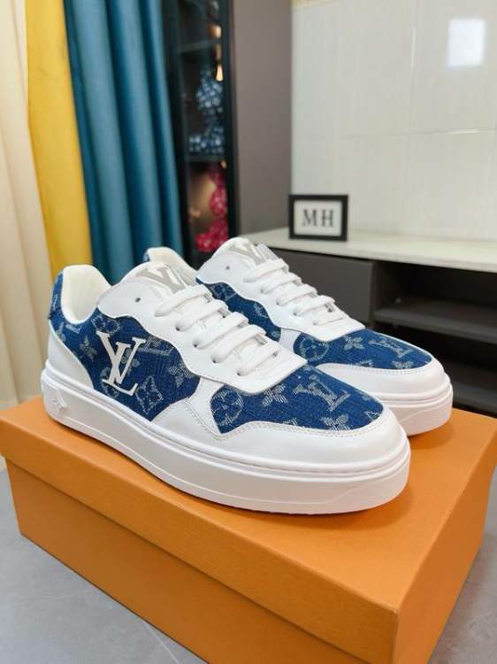 Picture of Louis Vuitton Shoes _SKULVsz38-44mnf071515441